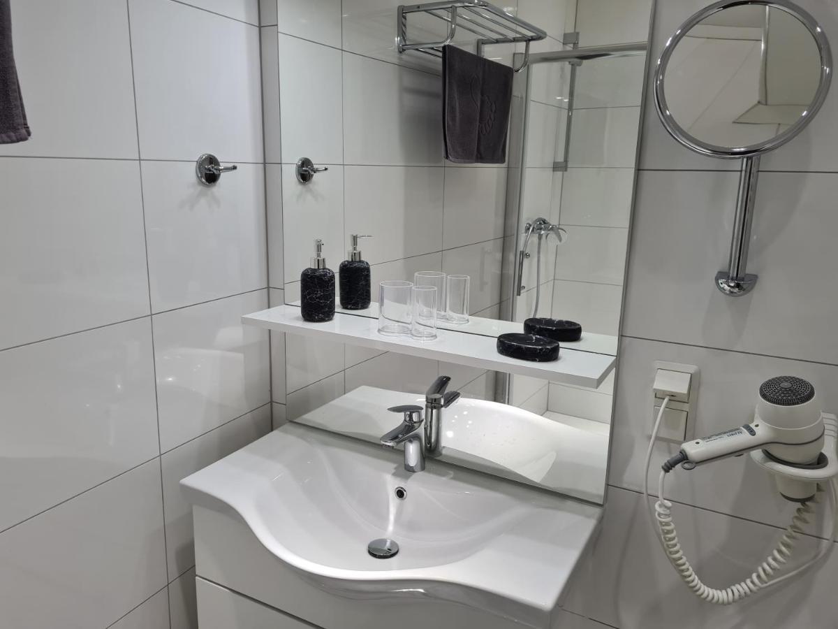 Ferienwohnung Akay Langenlonsheim ภายนอก รูปภาพ